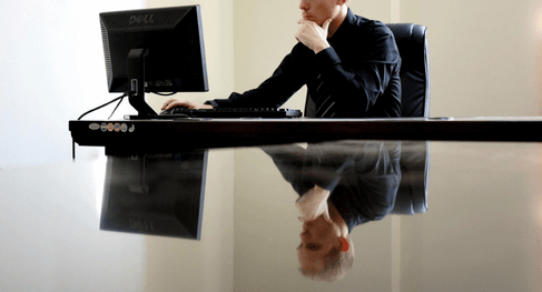 How to Navigate the Integration of AI in Asset Management